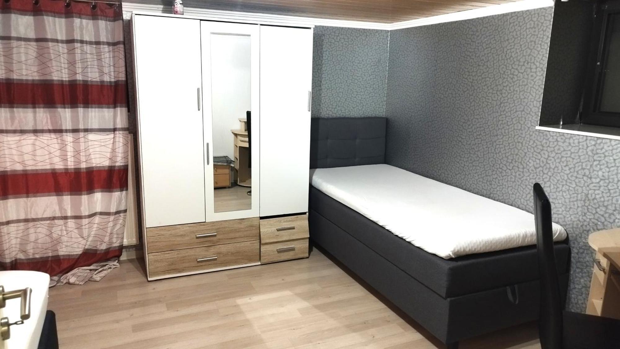 Ferienwohnung In Friedberg Fuer Max 9 Personen Im Ug Ngoại thất bức ảnh
