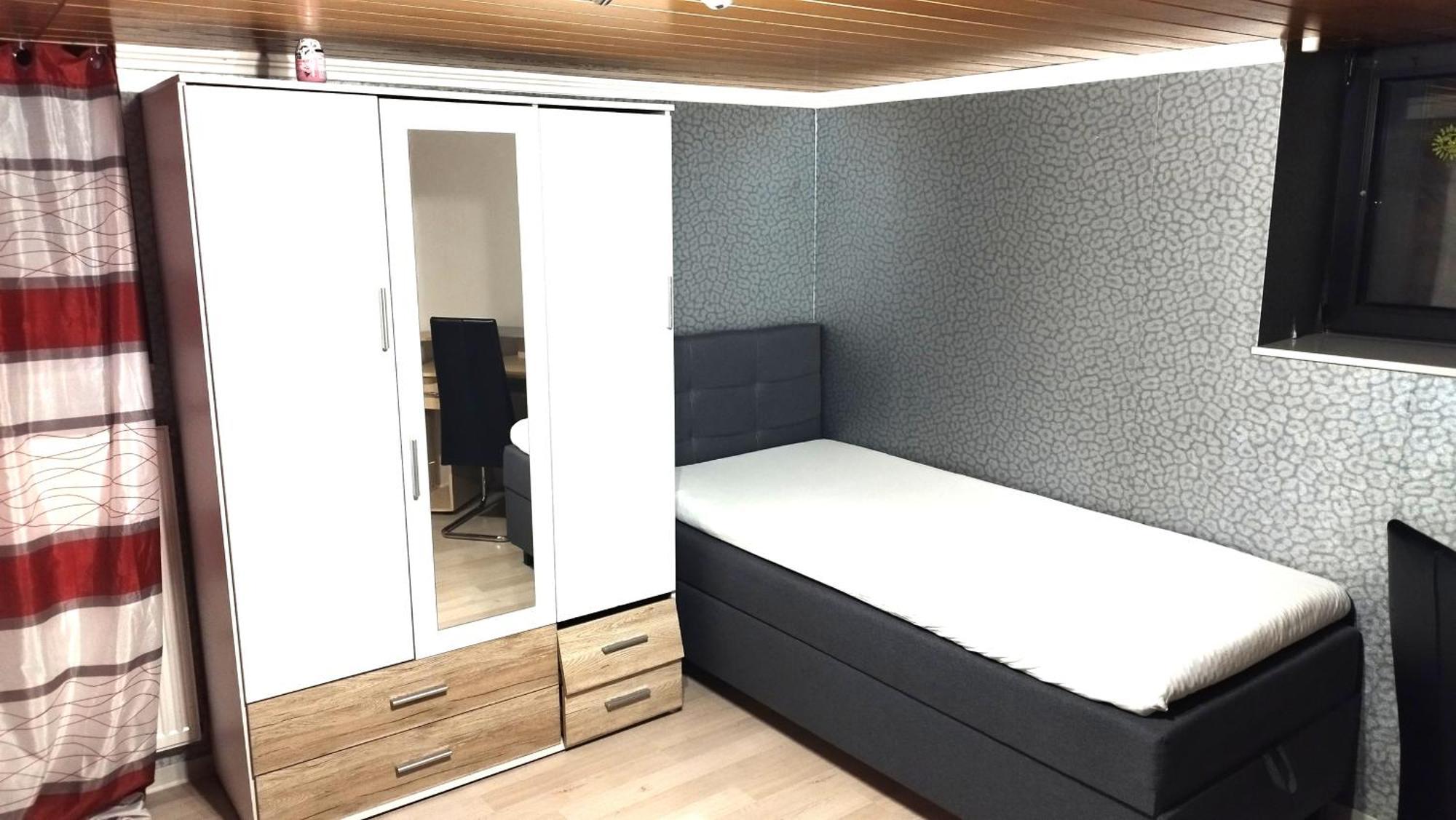 Ferienwohnung In Friedberg Fuer Max 9 Personen Im Ug Ngoại thất bức ảnh